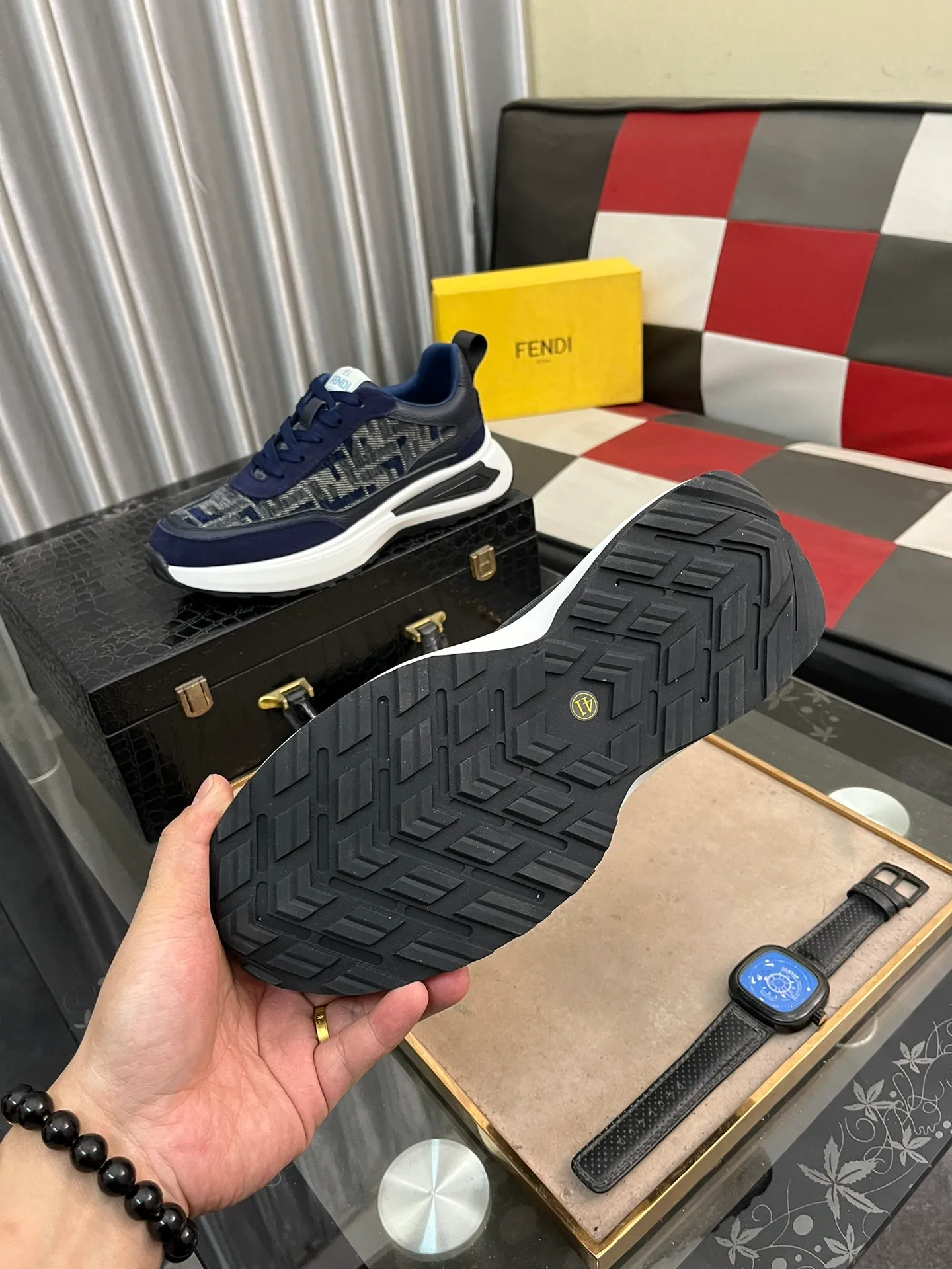 Men's Men's Shoes💰458⌚️⌚️[Fendi] Fendi's latest casual shoes for men! Available at counters simultaneously! Replica. The interior is made of top-grade sheepskin, and the original factory-supplied rubber outsole is used. Leading new fashion concepts. Matching code: 38-443️⃣Colors available